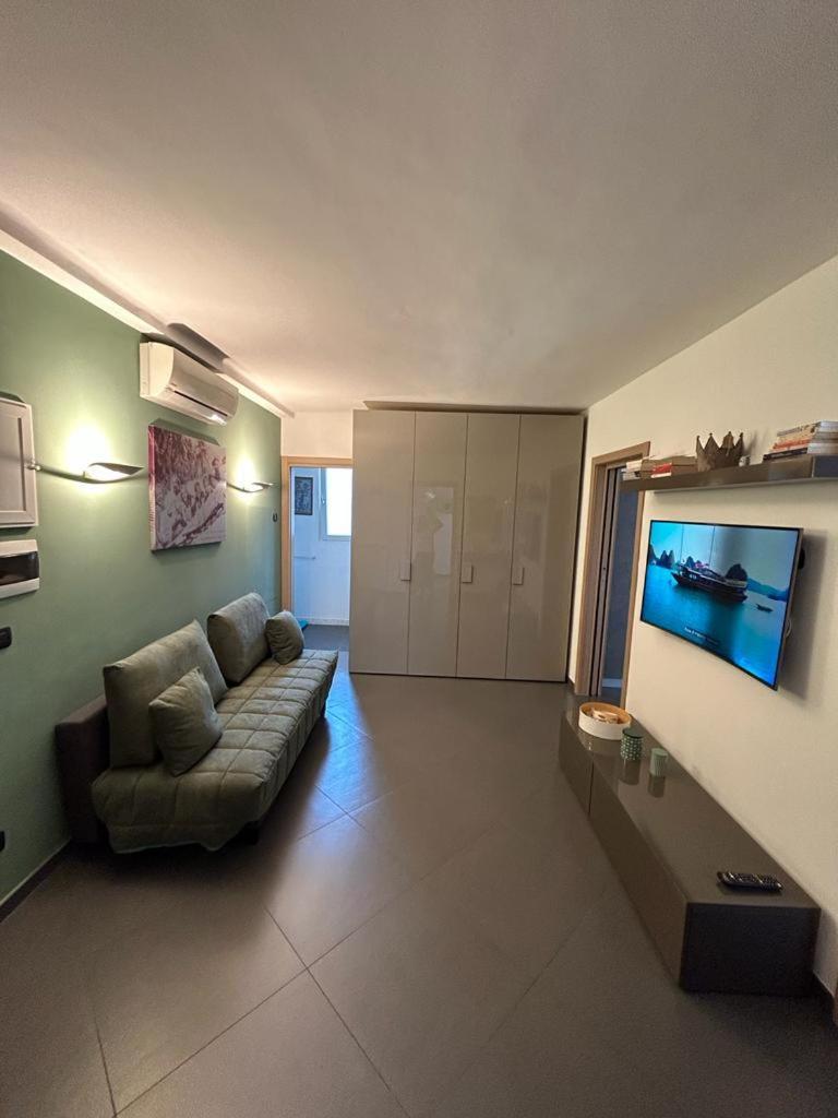 Apartament Attico Stazione - Montello 16 Bari Zewnętrze zdjęcie